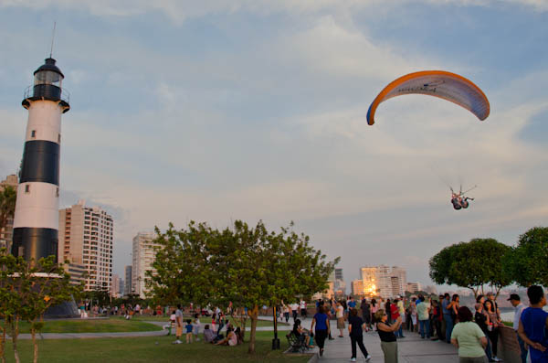 windsurfing-lima-peru-miraflores