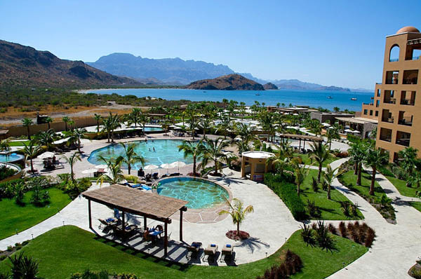 villa-del-palmar-loreto-balcony