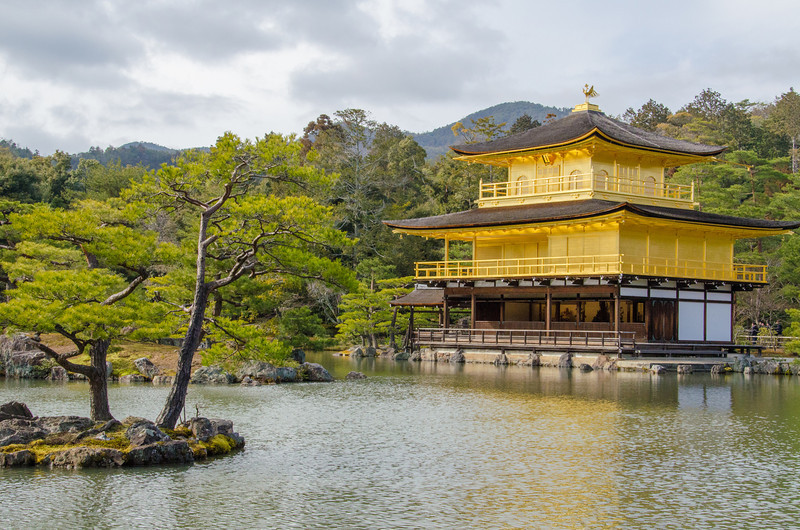 japanese temples and shrines